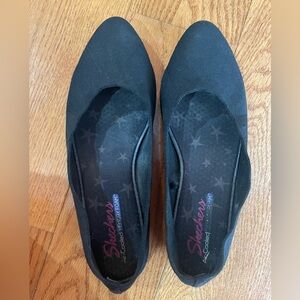 Skechers Womens SN 48885 Air Cooled Slip On Black Ballet Flats